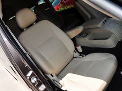 2014款 2.7L 手动 尊荣版