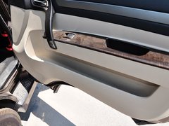 2014款 2.7L 手动 尊荣版