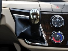 2014款 2.7L 手动 尊荣版