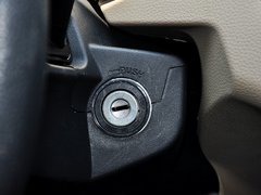 2014款 2.7L 手动 尊荣版