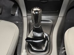 2013款 1.5L 手动 改款 国V 标准型 7座