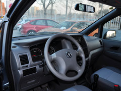 2013款 1.5L 手动 改款 国IV 舒适型 7座