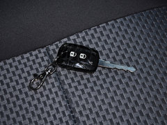 2013款 1.5L 手动 改款 国IV 舒适型 7座