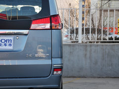 2013款 1.5L 手动 改款 国IV 舒适型 7座