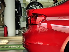 2014款 328i 运动设计套装