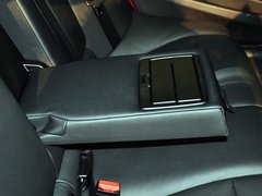2014款 328i 运动设计套装
