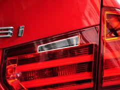 2014款 328i 运动设计套装