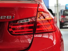 2014款 328i 运动设计套装