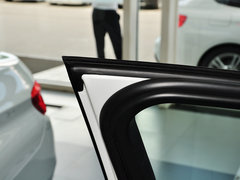 2014款 328i 运动设计套装