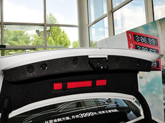 2014款 328i 运动设计套装