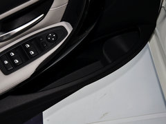 2014款 328i 运动设计套装