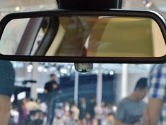 2013款 316i 1.6T 运动设计套装版