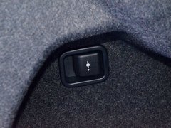 2013款 316i 1.6T 运动设计套装版