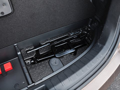 2013款 2.4L 自动 改款四驱 尊贵型 7座