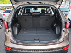 2013款 2.4L 自动 改款四驱 尊贵型 7座