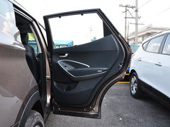 2013款 2.4L 自动 改款四驱 尊贵型 7座