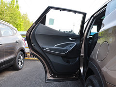 2013款 2.4L 自动 改款四驱 尊贵型 7座