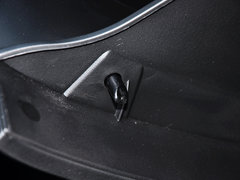 2013款 2.4L 自动 改款四驱 尊贵型 7座