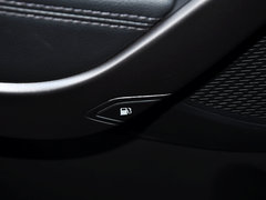 2013款 2.4L 自动 改款四驱 尊贵型 7座