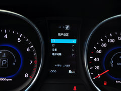 2013款 2.4L 自动 改款四驱 尊贵型 7座
