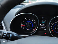2013款 2.4L 自动 改款四驱 尊贵型 7座