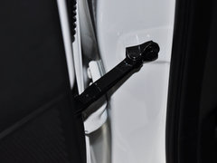 2013款 1.6L 自动 尊贵型