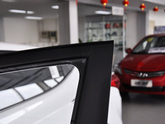 2013款 1.6L 自动 尊贵型