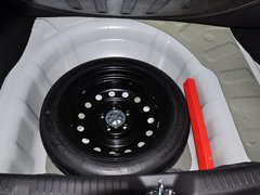 2013款 1.6L 自动 尊贵型