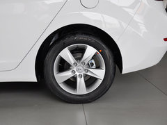2013款 1.6L 自动 尊贵型