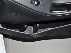 2013款 1.6L 自动 尊贵型