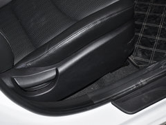 2013款 1.6L 自动 尊贵型