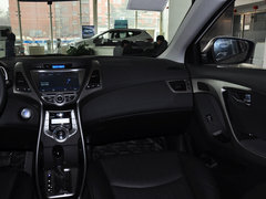 2013款 1.6L 自动 尊贵型