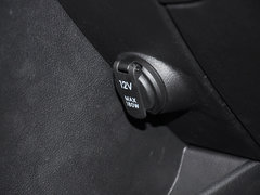 2013款 1.6L 自动 尊贵型