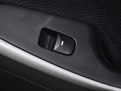 2013款 1.6L 自动 尊贵型