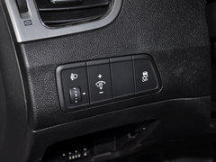 2013款 1.6L 自动 尊贵型