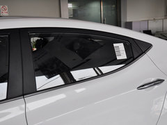 2013款 1.6L 自动 尊贵型