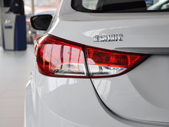 2013款 1.6L 自动 尊贵型
