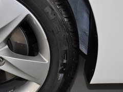 2013款 1.6L 自动 尊贵型