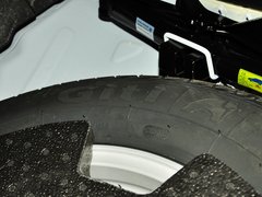 2013款 升级版 2.4L 自动 两驱 尊贵型 5座