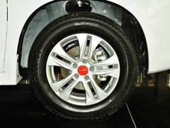 2013款 升级版 2.4L 自动 两驱 尊贵型 5座