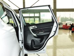 2013款 升级版 2.4L 自动 两驱 尊贵型 5座