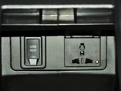 2013款 升级版 2.4L 自动 两驱 尊贵型 5座
