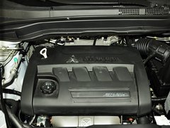哈弗H6 2013款 升级版 2.4L 自动 两驱 尊贵型 5座