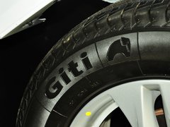 2013款 升级版 2.4L 自动 两驱 尊贵型 5座