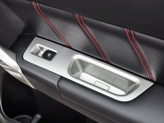 2013款 升级版 2.4L 自动 两驱 精英型 5座