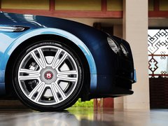 2013款 6.0T 自动 W12 豪华版