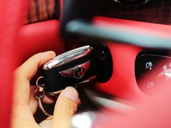 2013款 6.0T 自动 W12 豪华版