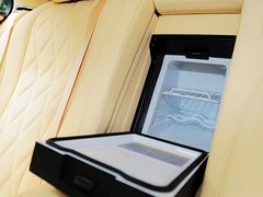 2013款 6.0T 自动 W12 豪华版