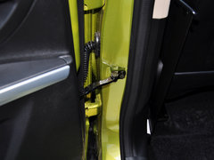 2014款 1.6L 手动 精英型 5座