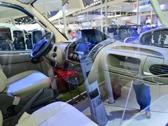 2014款 2.5T 手动 适尊房车C型-商务版